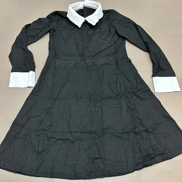 Berline Girls Wednesday Addams Costume Dress Black Peter Pan Collar Size M New - Picture 7 of 7